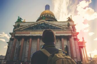 Для маленькой такой компании: сборная обзорная экскурсия по Петербургу