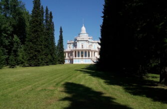 Императорские резиденции: Ораниенбаум (Ломоносов)