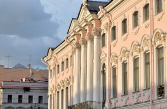 Судьбы дворцов и усадеб Петербурга