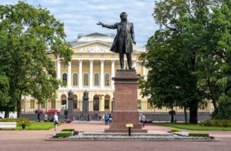 Экскурсия по Русскому музею: главное в Михайловском дворце (билет включён)