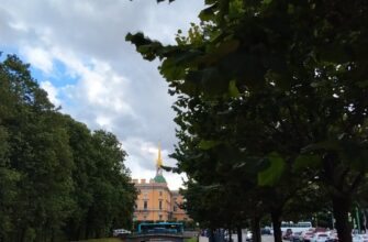 Французский шарм на берегах Невы: Петербург vs Париж