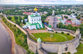 Печоры — Изборск — Псков: однодневная автобусная экскурсия из Петербурга