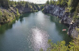 Камерная экскурсия в «Рускеалу» (с опцией поездки на ретропоезде)