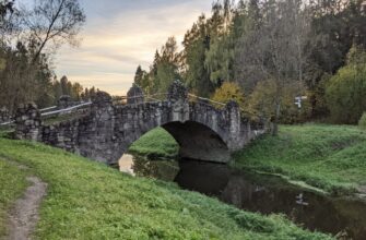 Истории любви на аллеях Павловского парка.
