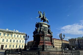 Классическая обзорная экскурсия по Санкт-Петербургу на автобусе