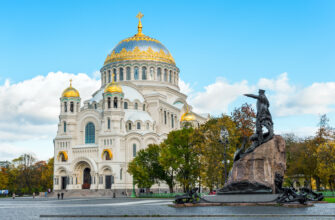 Кронштадт — в город фортов на микроавтобусе