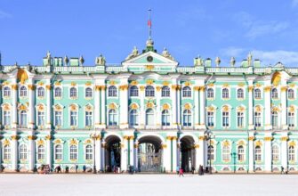 Обзорная автобусная экскурсия по Петербургу + посещение Эрмитажа
