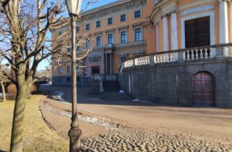Лекция в ресторане + экскурсия: Революционеры или террористы?