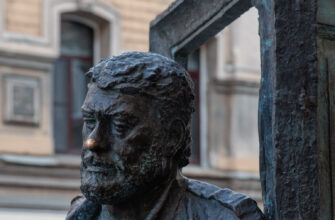 Ленинград Довлатова с посещением коммуналки писателя
