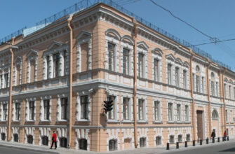 Музей связи в Петербурге: от первого почтового ящика до спутника
