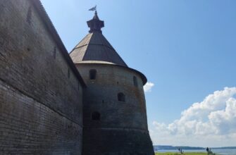 На катере к крепости Орешек: путешествие по Неве к истоку реки