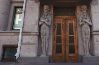 Нетривиальная прогулка по forbes-адресам старого Петербурга