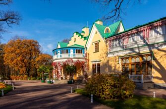 Атмосферная Александрия в Петергофе: когда фонтаны уже посмотрели