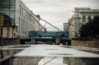 По Неве и каналам Петербурга — на теплоходе с аудиогидом