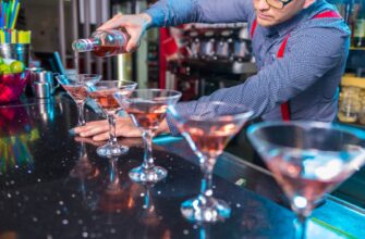 Бары Петербурга: от Петра I до Виктора Цоя (18+)