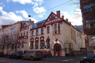 Вокруг станции метро «Горный институт»