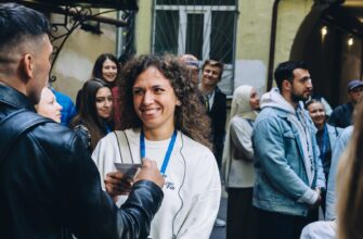 Стендап-экскурсия по Петербургу