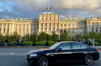 Трансфер в аэропорт Петербурга или из него с обзорной экскурсией в пути