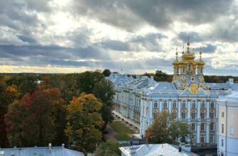 В Екатерининский и Александровский дворцы — из Петербурга