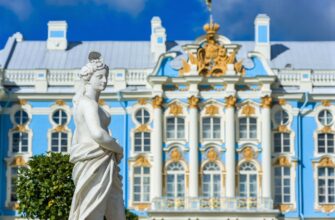 Экскурсия в Царское Село и Екатерининский дворец (билеты включены)