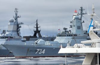 Военно-морской Кронштадт: «Риф», подлодка и «Остров фортов» — из Санкт-Петербурга