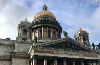 Истории парадных площадей + Исаакиевский собор с подъёмом на колоннаду