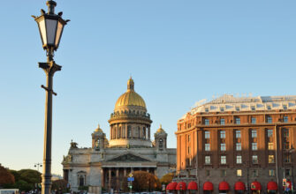 Пешком по роскошному Петербургу
