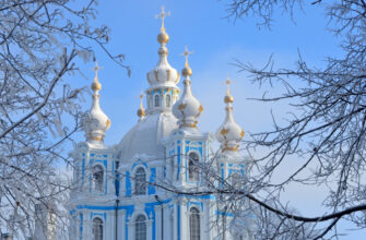 Знакомство с историей Смольного собора