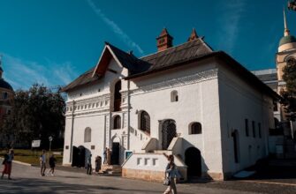 Старый Английский двор — исторический музей в самом сердце Зарядья