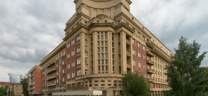 Стоквартирный дом