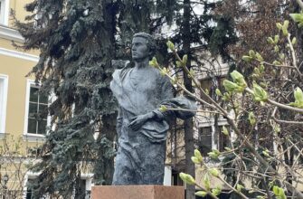 Свободные несвободные: восемь великих женщин