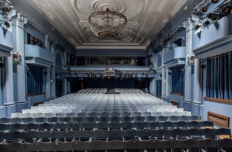 Театр на Бронной — легендарный драматический театр в центре Москвы
