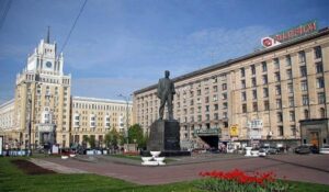 Триумфальная площадь в Москве: история и современность в центре столицы