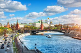 Весь центр столицы: на теплоходе от Кремля до Киевской и обратно