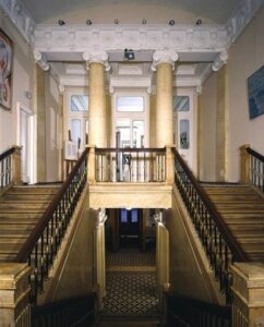 Выставочные залы Российской академии художеств — фото 4
