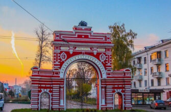 Юбилейная Арка в Казани: символ истории и культуры