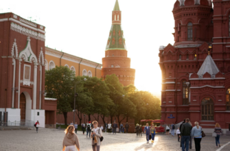 Красная, Манежная и Театральная площади на экскурсии в мини-группе